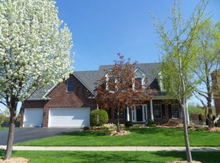 1015 Schiedler Dr, Batavia, IL 60510