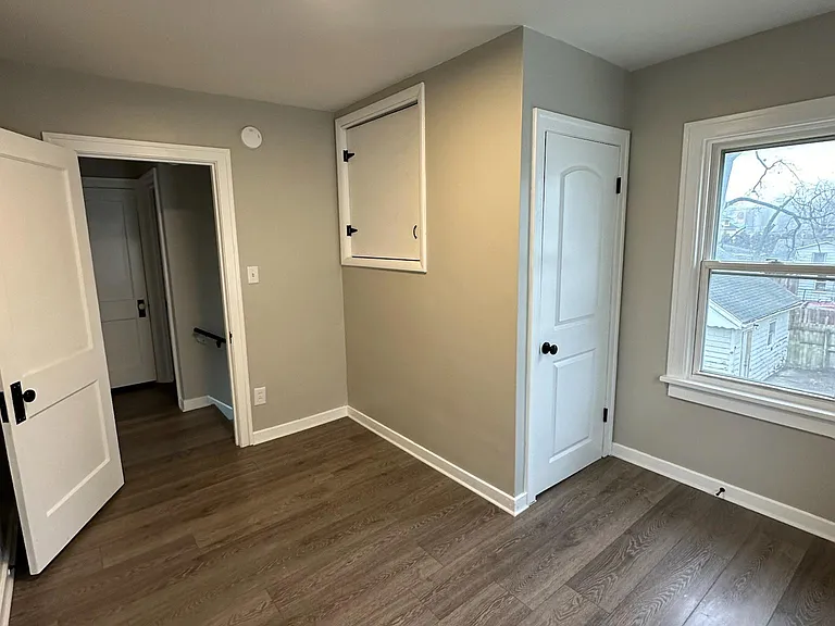 154 W Plumer St — Photo 14