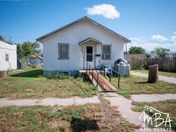 306 N 11th St, Garden City, KS 67846