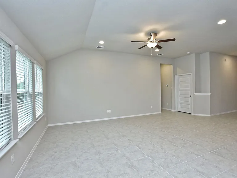 21310 Mount View Dr — Photo 6