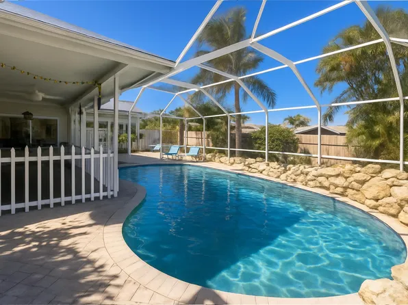 8963 SE Ceres Street, Hobe Sound, FL 33455