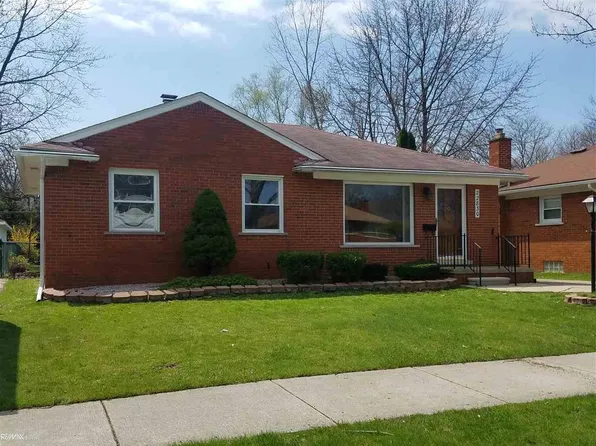 22830 Colony St, Saint Clair Shores, MI 48080