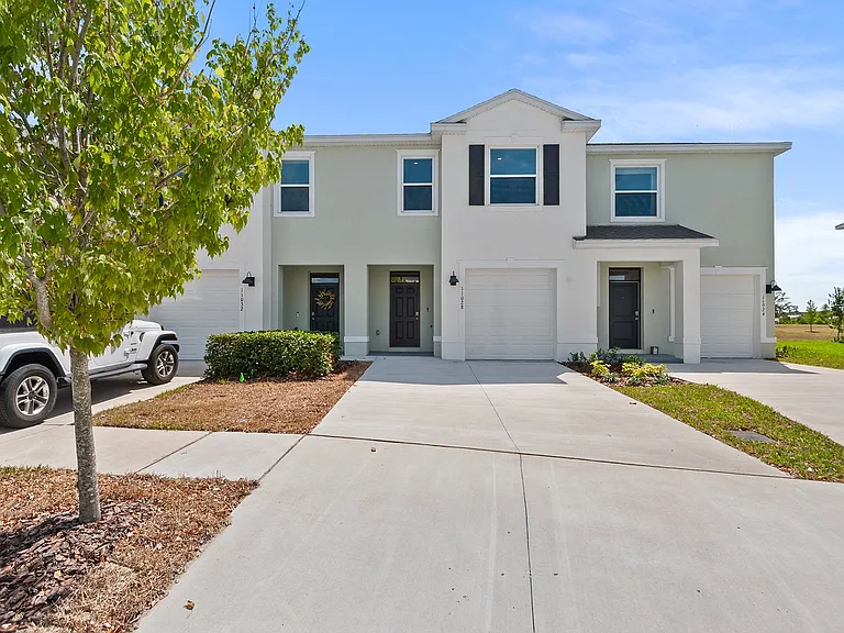 11028 Crescent Deer Dr — Photo 1