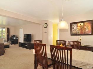 7 Balint Dr APT 422, Yonkers, NY 10710
