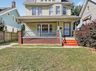 15235 Lake Shore Blvd, Cleveland, OH