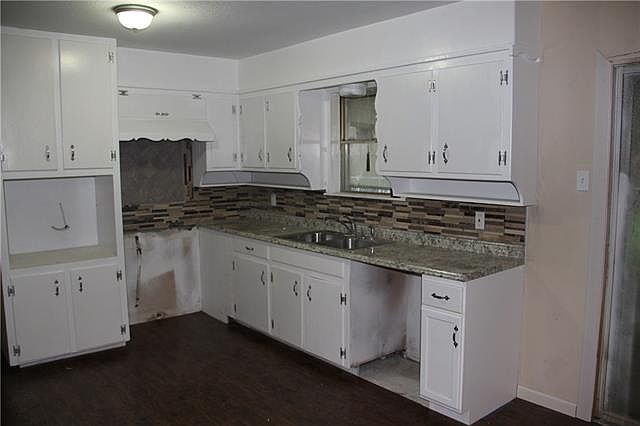 2nd image of 7417 S College Cir