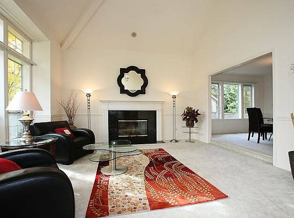 Vaulted ceilings in spacious living room.