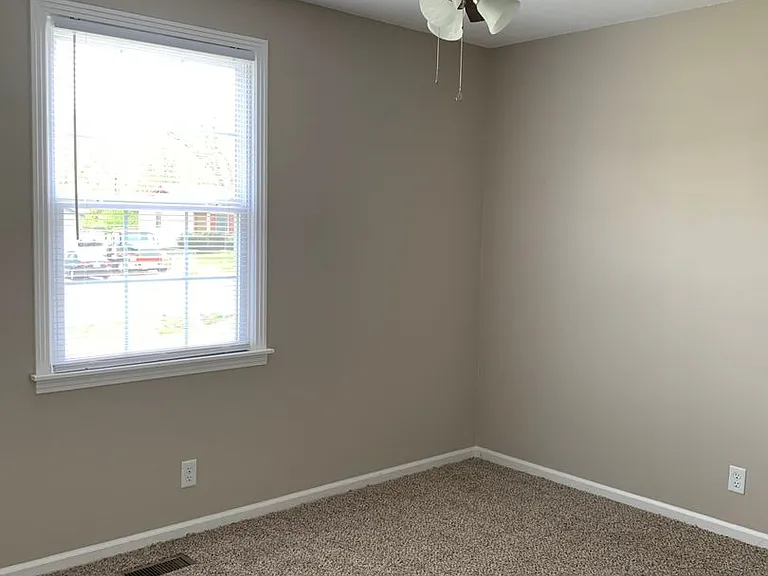 2732 Ann Dr — Photo 11