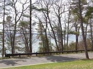 8095 S Lake Shore Dr, Harbor Springs, MI 49740