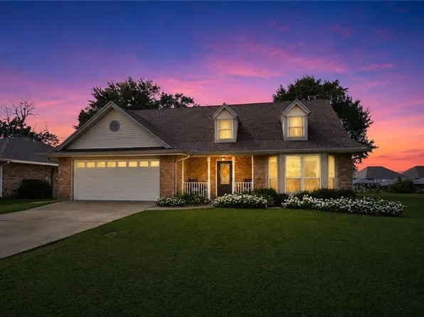 226 Moonraker Dr, Slidell, LA 70458