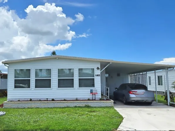 196 Spanish Lakes Dr, Nokomis, FL 34275