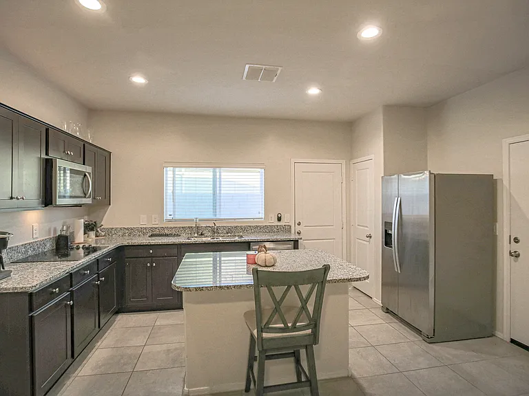 24380 W Jones Ave — Photo 6