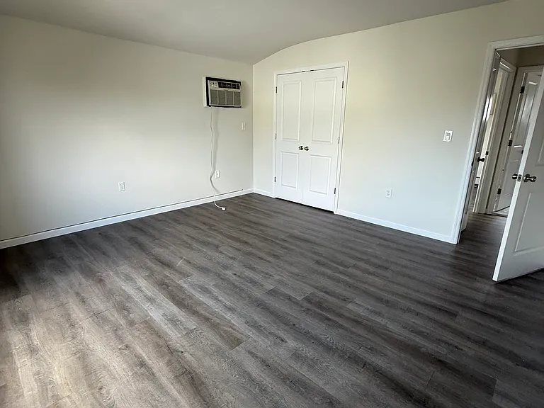 44 Farraday St #2 — Photo 10