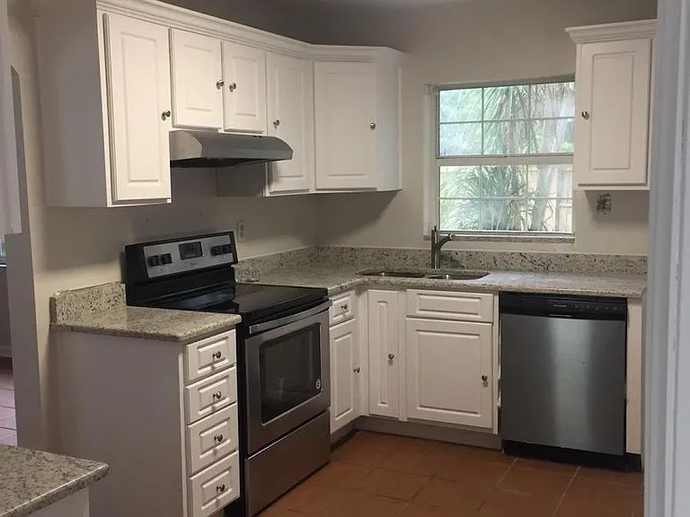 1800 Palmer Ave — Photo 8