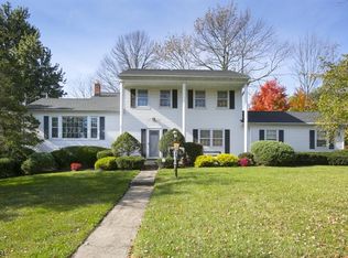 4 Ivy Ln, Parsippany, NJ 07054