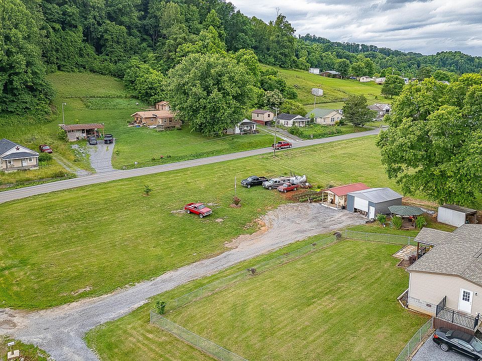 125 Fern Ln, Gate City, VA 24251 | Zillow
