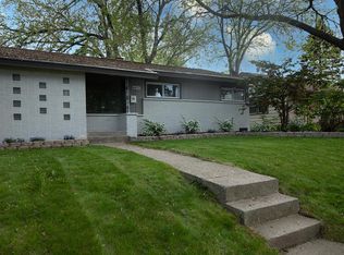 8625 W Lawrence Ave, Milwaukee, WI 53225