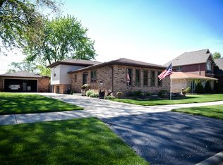 9728 Merton Ave, Oak Lawn, IL 60453