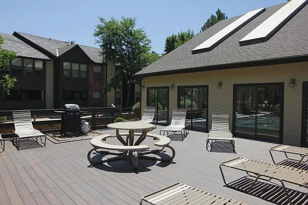 Quincy Ridge Apartments — Photo 30
