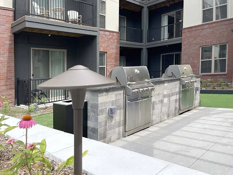 Elevate Apartments — Photo 30