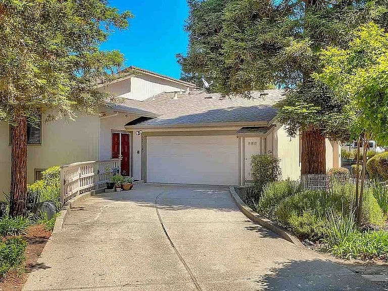 1st image of 24020 Janssen Ct