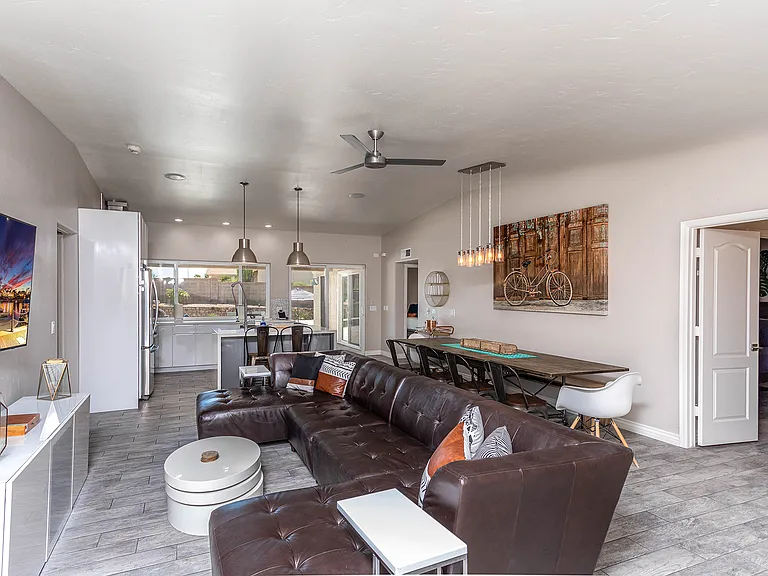 3420 Sheik Dr — Photo 6