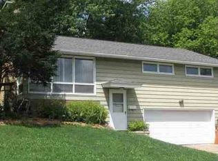 1113 5th St, New Glarus, WI 53574