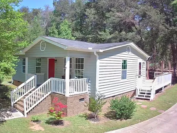 620 S Hogan Dr, Westminster, SC 29693