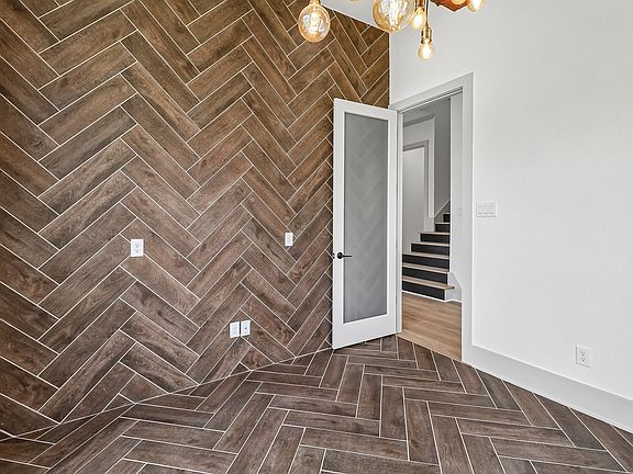 4th image of 3131 Sanger Creek Way