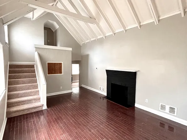 6514 Lehnert St, Gwynn Oak, MD 21207