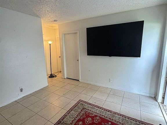4th image of 2610 NW 14th Street