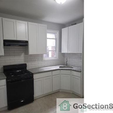 2nd image of 750 S 16th St #1