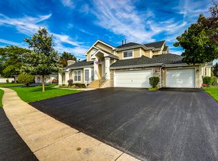 72 Willey Ln #27A, Batavia, IL 60510