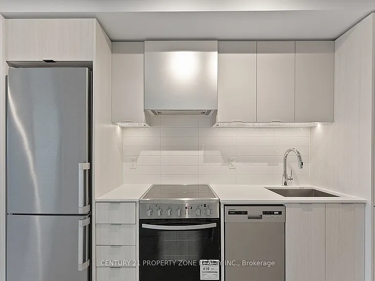 10 Gibbs Rd #604 — Photo 2