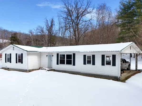 711 Circle Dr, Grayson, KY 41143