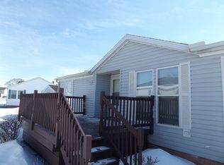 911 Stevens Trl, Monroe, MI 48161