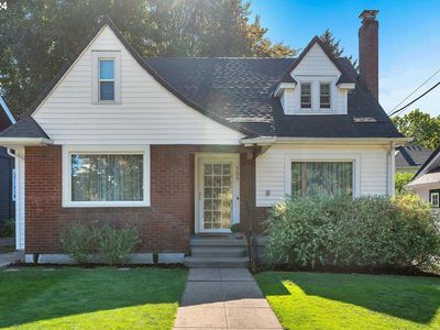 5622 SE Belmont St, Portland, OR, 97215