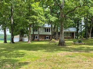 834 Point Mason Rd, Big Sandy, TN 38221