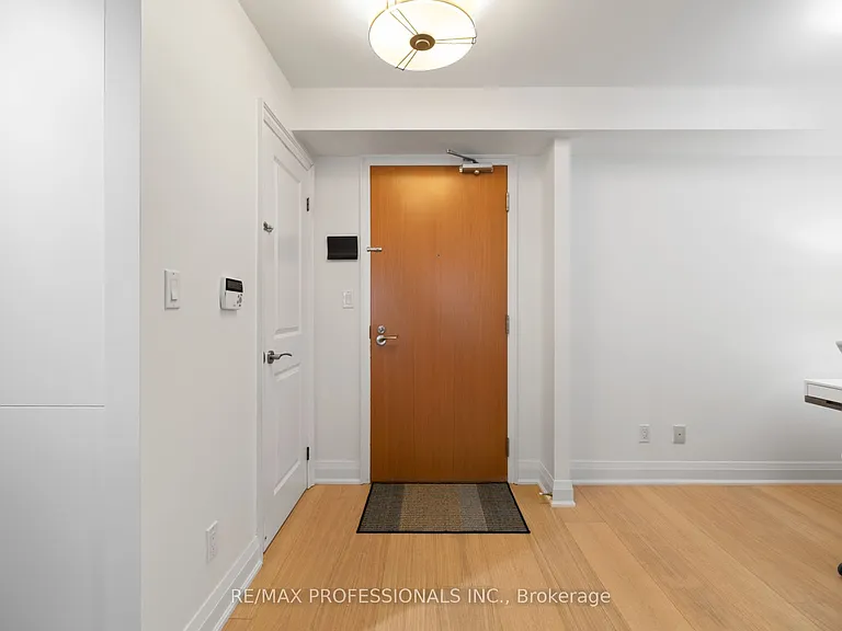 1 Bedford Rd #515 — Photo 8