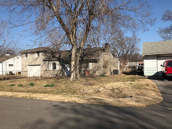 3rd image of 2125 S 35th St