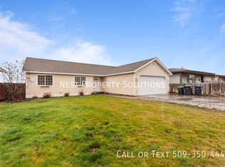 1038 S Skyline Dr, Moses Lake, WA 98837