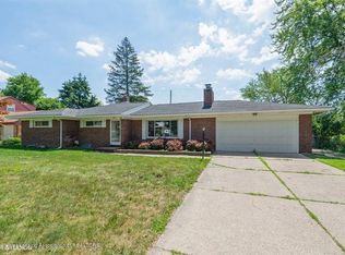 525 McPherson Ave, Lansing, MI