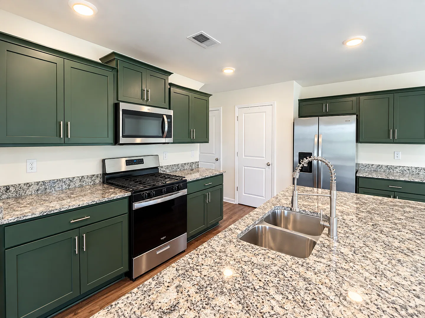Spacious 4-Bedroom Home in Paddock Point Modern Living, Open Floor Plan & Community Pool! — Photo 2