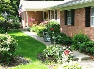 5269 Linworth Rd, Columbus, OH 43235