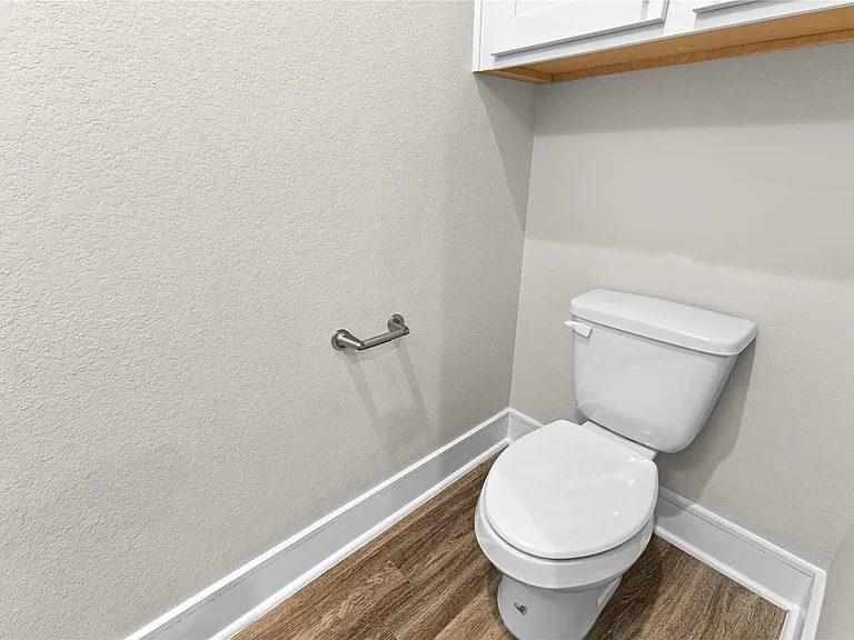 2511 Des Chaumes St — Photo 24