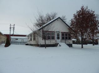 900 8th Ave SE, Jamestown, ND 58401