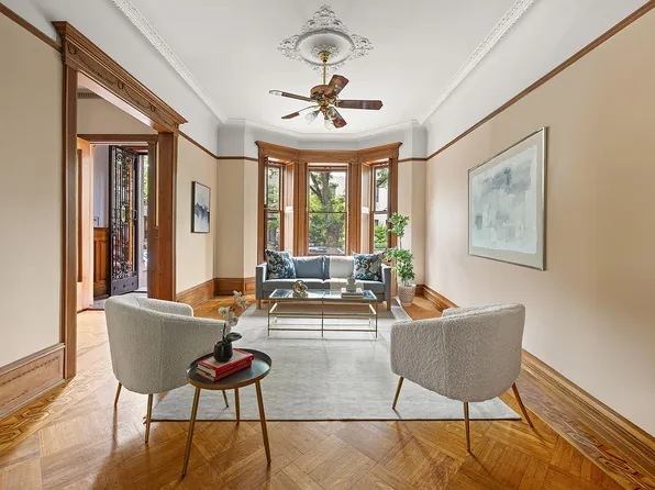 162 Maple St, Brooklyn, NY 11225