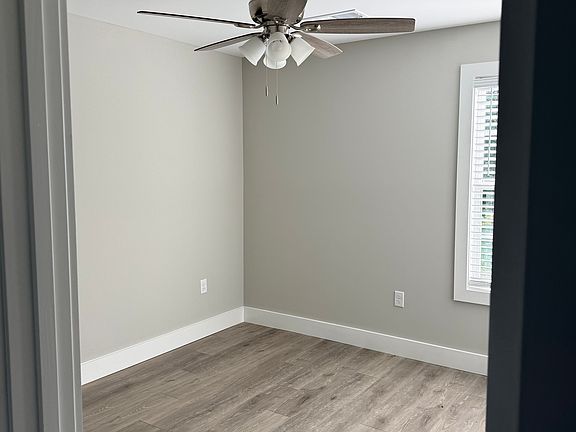 5th image of 1119 Race St