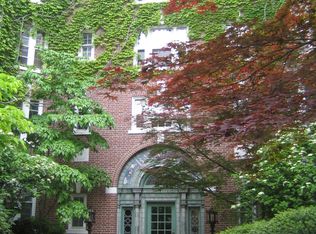 1572 Massachusetts Ave APT 59, Cambridge, MA 02138