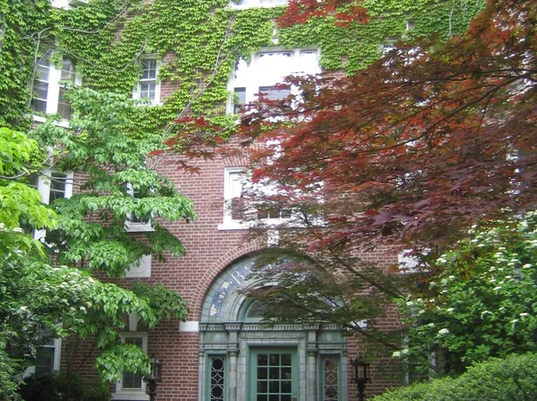 1572 Massachusetts Ave APT 59, Cambridge, MA 02138